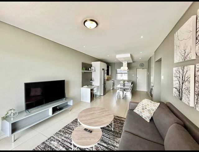 2 BEDROOM APARTMENT FOR SALE IN BRYANSTON